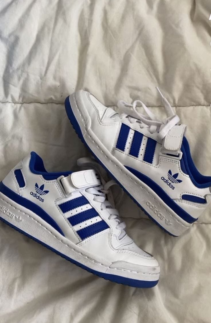 Adidas Forum Low Royal Adidas sneaker in white / royal blue