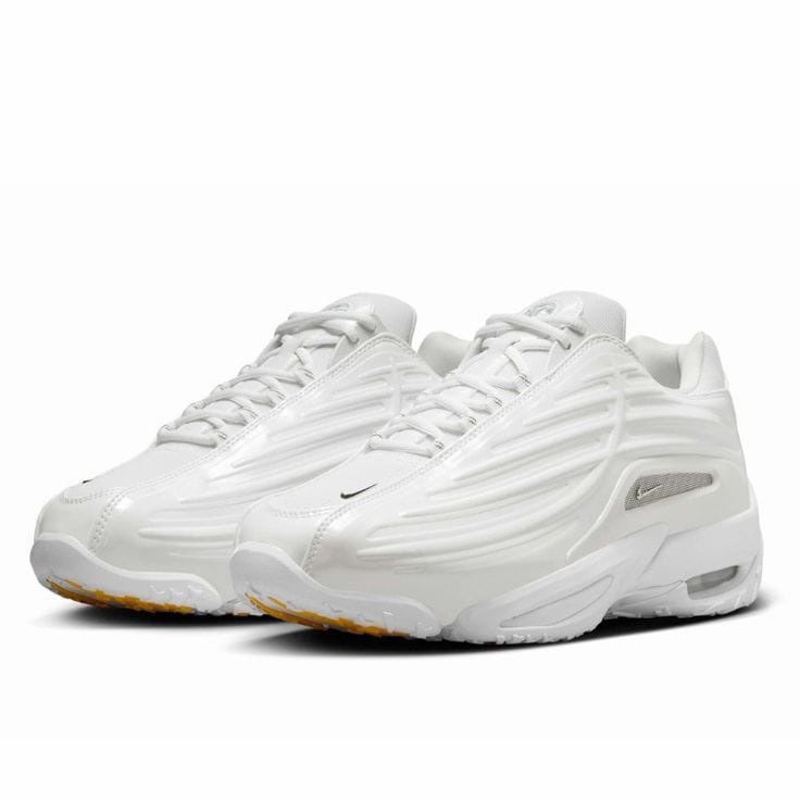 Nike Air Max Triax Bone Nike sneaker in bone / white